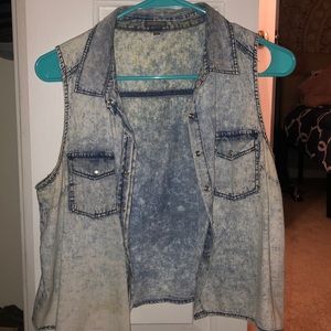 Denim cropped vest
